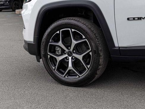 Used 2026 Jeep Compass Limited AWD/4WD image 7