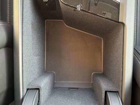 New 2026 Volvo XC60 B5 Ultra w/ Climate Package image 47