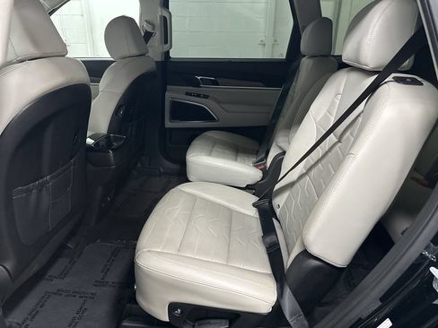 Used 2022 Kia Telluride SX w/ SX Prestige Package AWD/4WD image 34