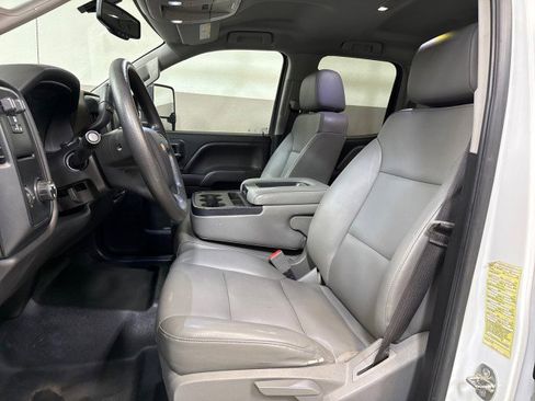 Used 2019 Chevrolet Silverado 2500 W/T w/ WT Convenience Package image 14