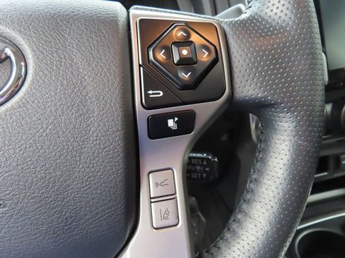 Used 2024 Toyota 4Runner SR5 Premium w/ Moonroof Package AWD/4WD image 47