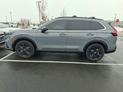 Used 2025 Honda CR-V Sport Touring image 3