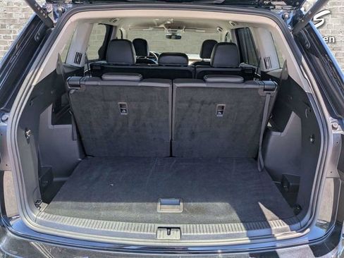 Certified 2025 Volkswagen Atlas SE FWD image 14