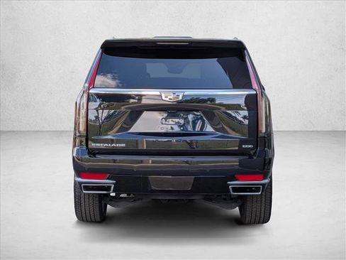 Used 2024 Cadillac Escalade Premium Luxury Platinum image 7