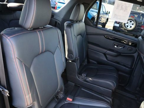 Certified 2024 Honda Pilot TrailSport image 12