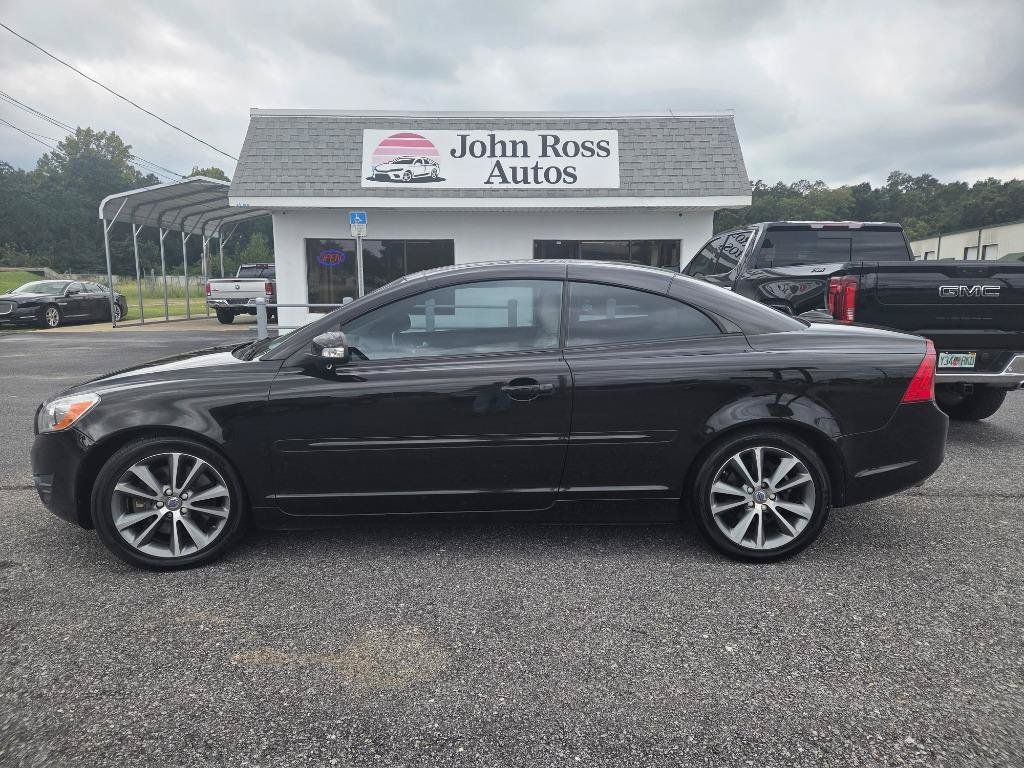 Used 2011 Volvo C70 T5 FWD image 2