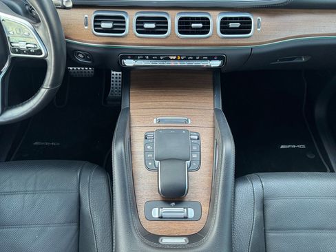 Used 2022 Mercedes-Benz GLS 450 4MATIC image 11