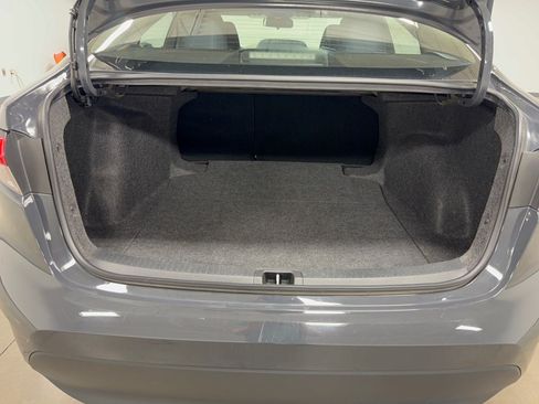 Used 2025 Toyota Corolla LE FWD image 28