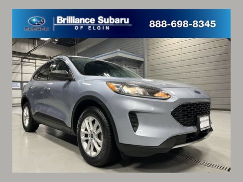 Used 2022 Ford Escape SE w/ Cold Weather Package AWD/4WD image 1