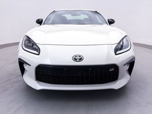 Used 2024 Toyota GR86 Premium RWD image 10