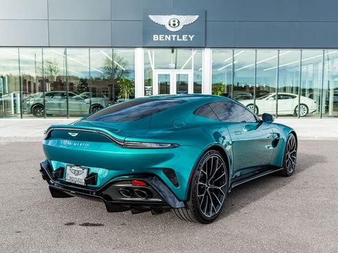 Used 2025 Aston Martin V8 Vantage image 3