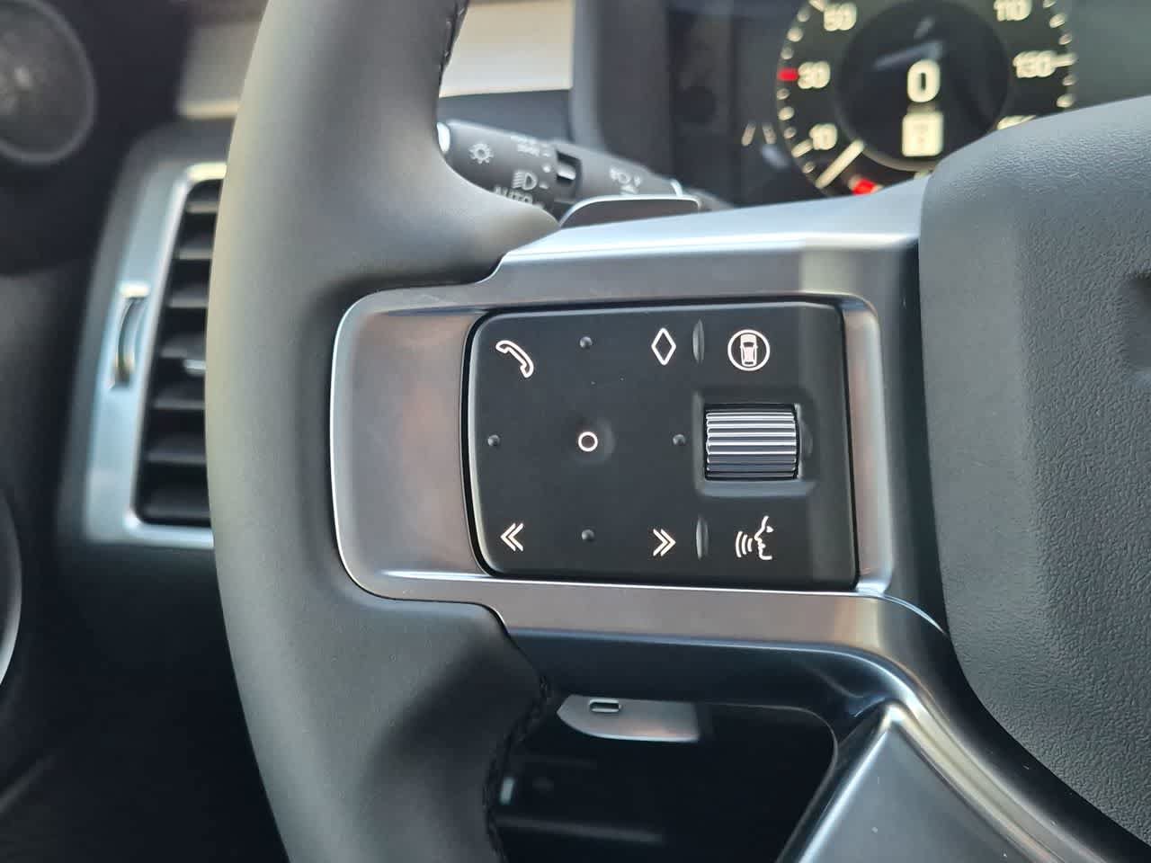 New 2026 Land Rover Discovery Limited Edition AWD/4WD image 26