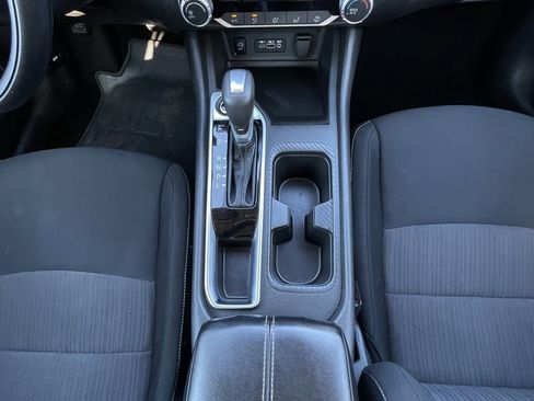 Used 2024 Nissan Sentra SV image 19