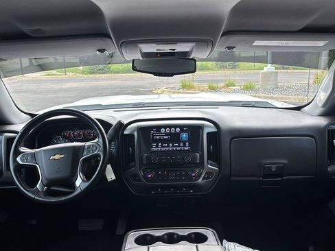 Used 2018 Chevrolet Silverado 1500 LT w/ All Star Edition AWD/4WD image 19