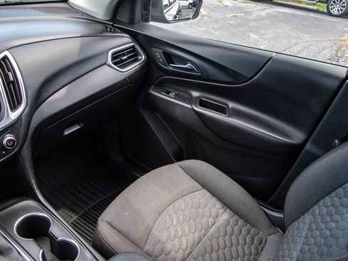 Used 2019 Chevrolet Equinox LT FWD image 15