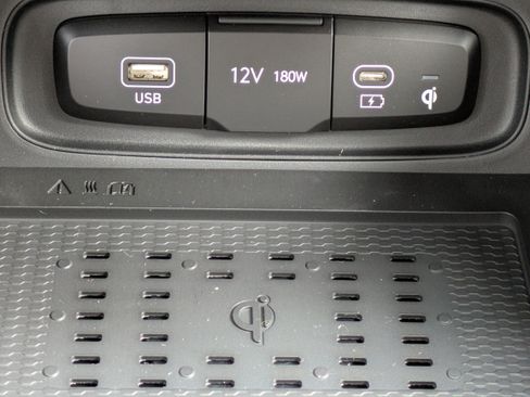 New 2026 Hyundai Venue SEL FWD image 23