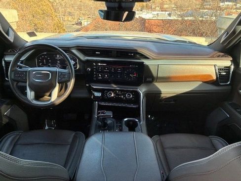 Used 2023 GMC Sierra 1500 Denali image 16