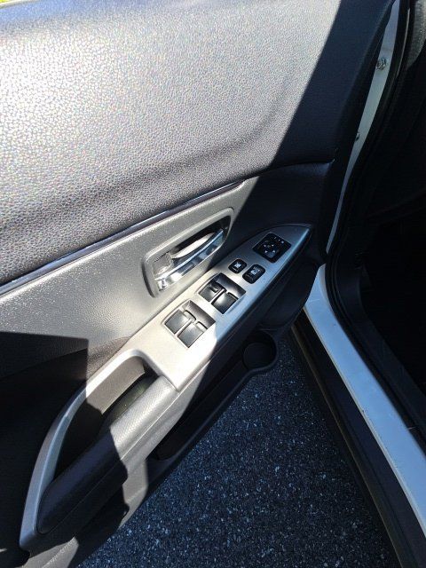 Used 2019 Mitsubishi Outlander Sport ES AWD/4WD image 15