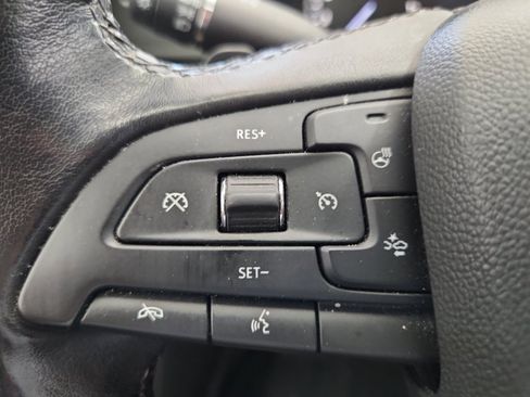 Used 2019 Cadillac XT4 Premium Luxury w/ Cold Weather Package image 15