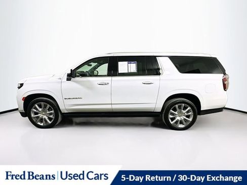 Used 2024 Chevrolet Suburban High Country w/ Premium Package image 4