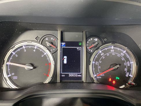 Used 2023 Toyota 4Runner Limited AWD/4WD image 12