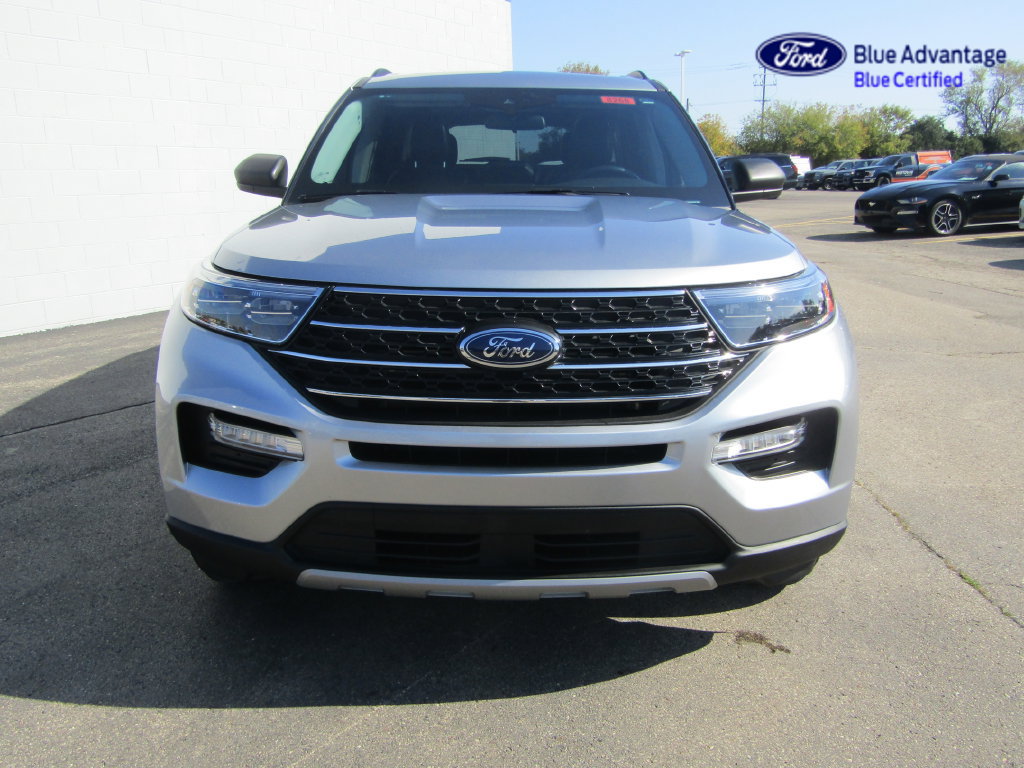 Certified 2024 Ford Explorer XLT w/ Equipment Group 202A AWD/4WD image 14