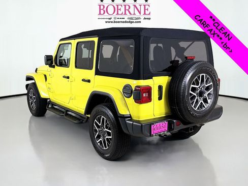 Used 2024 Jeep Wrangler Sahara image 5