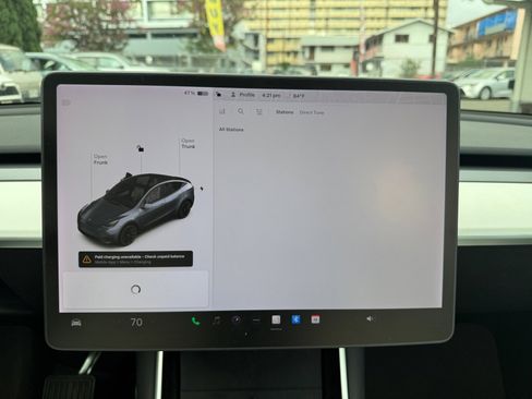 Used 2021 Tesla Model Y Long Range image 18