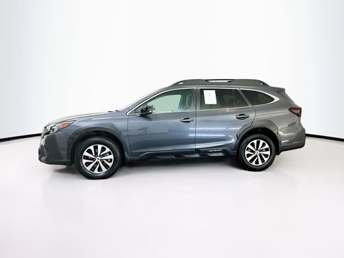 Used 2024 Subaru Outback Premium AWD/4WD image 4