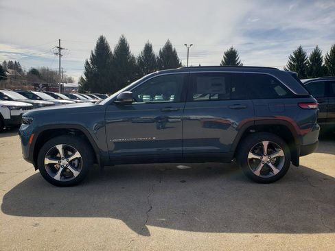 New 2026 Jeep Grand Cherokee Limited AWD/4WD image 6