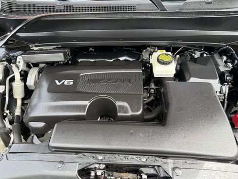 Used 2019 Nissan Pathfinder S AWD/4WD image 4