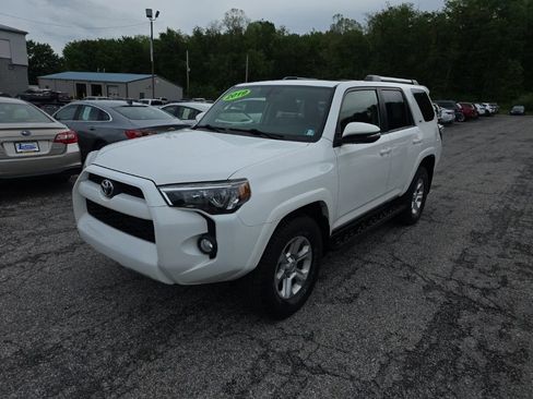 Used 2019 Toyota 4Runner SR5 Premium AWD/4WD image 8