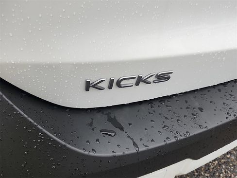 New 2026 Nissan Kicks SV image 11