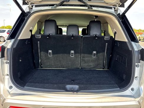 Used 2025 Nissan Pathfinder SL FWD image 24