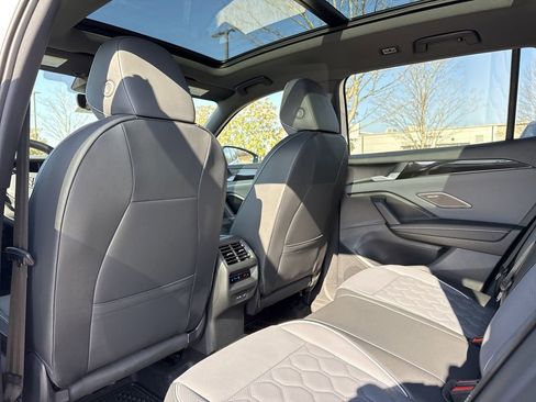 New 2026 Volkswagen Tiguan SEL R-Line image 13