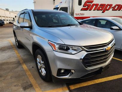 Used 2021 Chevrolet Traverse LT