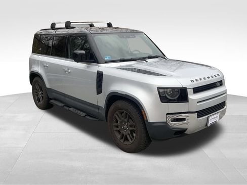 Certified 2021 Land Rover Defender 110 SE image 3