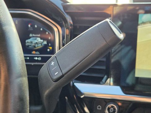 Used 2023 Chevrolet Silverado 1500 LT AWD/4WD image 32