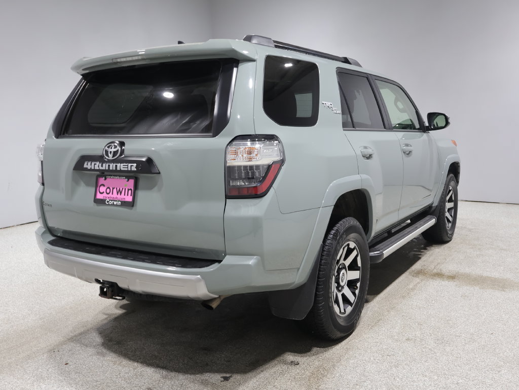 Used 2023 Toyota 4Runner TRD Off-Road Premium w/ Moonroof Package AWD/4WD image 2