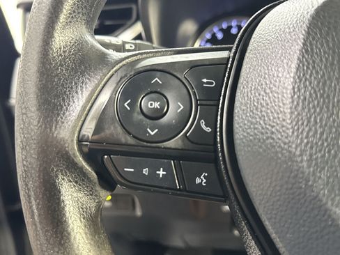 Used 2021 Toyota RAV4 XLE AWD/4WD image 35