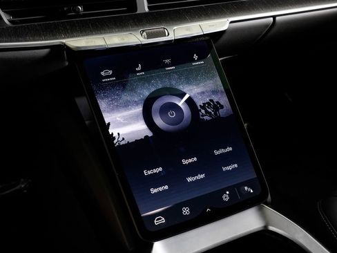 Used 2024 Lucid Air Pure RWD image 30