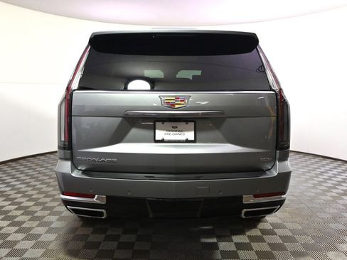 Certified 2025 Cadillac Escalade Premium Luxury image 5