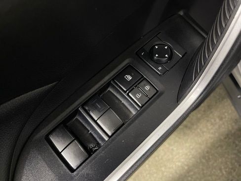 Used 2020 Toyota RAV4 XLE image 16