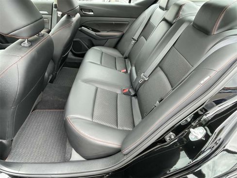 Used 2023 Nissan Altima 2.5 SR image 11