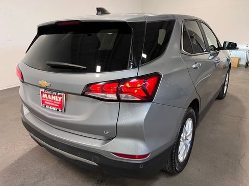Used 2024 Chevrolet Equinox LT image 3