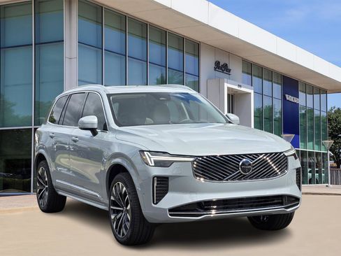 New 2026 Volvo XC90 B6 Ultra image 2