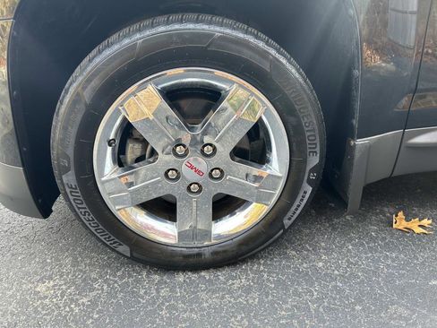 Used 2013 GMC Terrain SLE w/ Chrome and Technology Package image 9