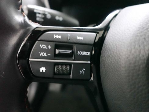 Certified 2025 Honda HR-V Sport image 17