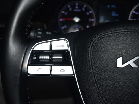 Used 2022 Kia Telluride S image 7