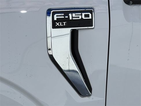 Used 2023 Ford F150 XLT w/ Trailer Tow Package image 2